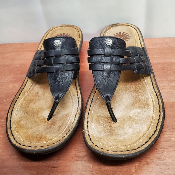 UGG Women's JENAYA Black Woven Leather Thong Sandals Size 9 - Picture 3 of 10
